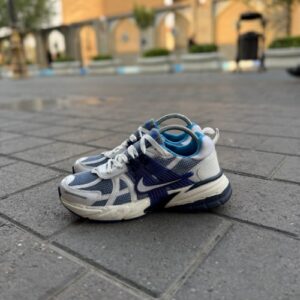 نایک وی تو کی ران سفید آبی