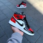 نایک ایرجردن 1 مشکی قرمز ورنی (black red) - Image 2