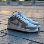 نایک ایرجردن 1 سفید طوسی پشتو رو(se craft)