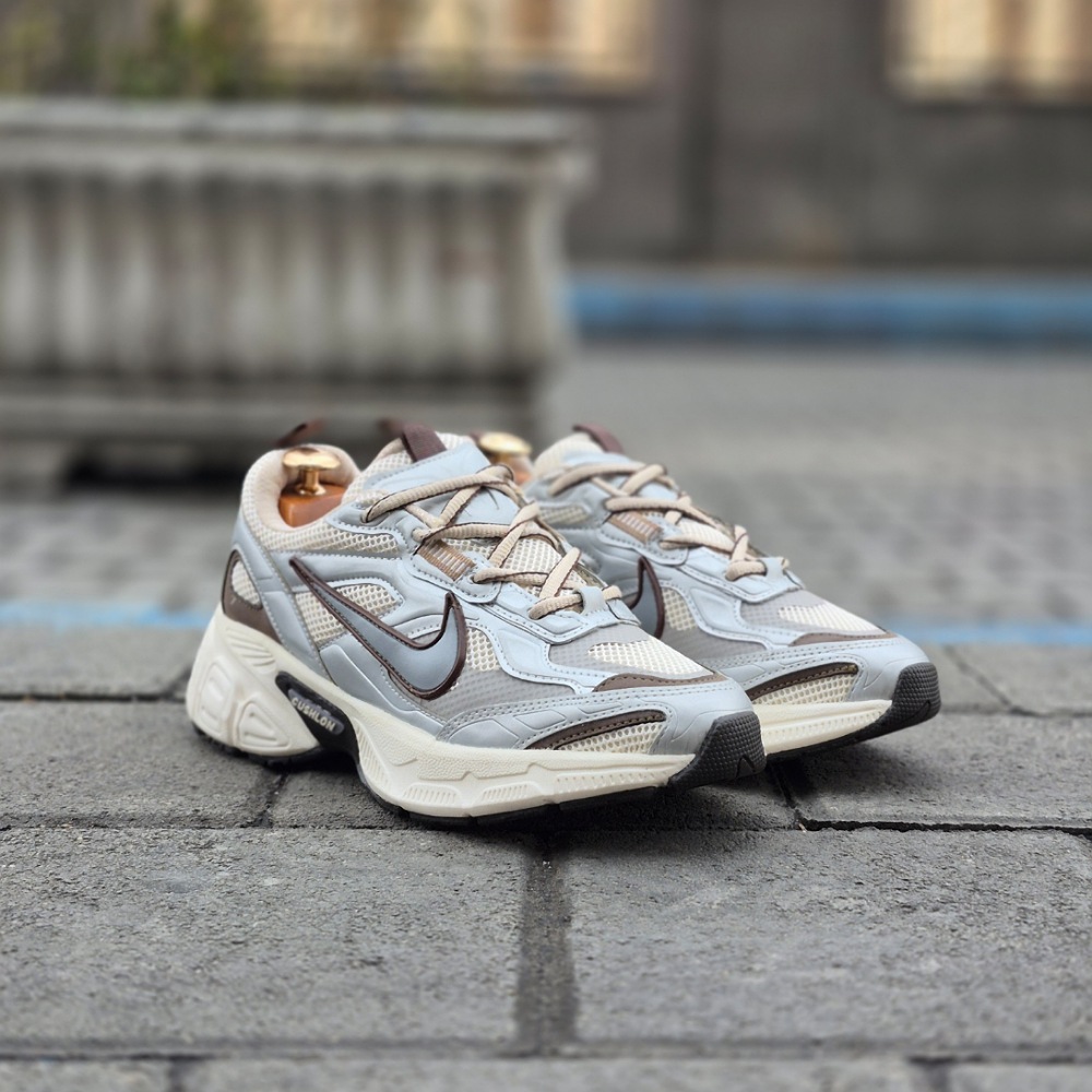 IMG_20260209_164431_(1000_x_1000_pixel) نایک وی فای کی ران سفید کرم (V5k run)