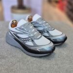 ساکونی طوسی سفید(saucony runung) - Image 2